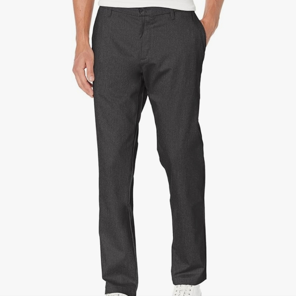 Dockers Mens Signature Khaki Athletic Fit